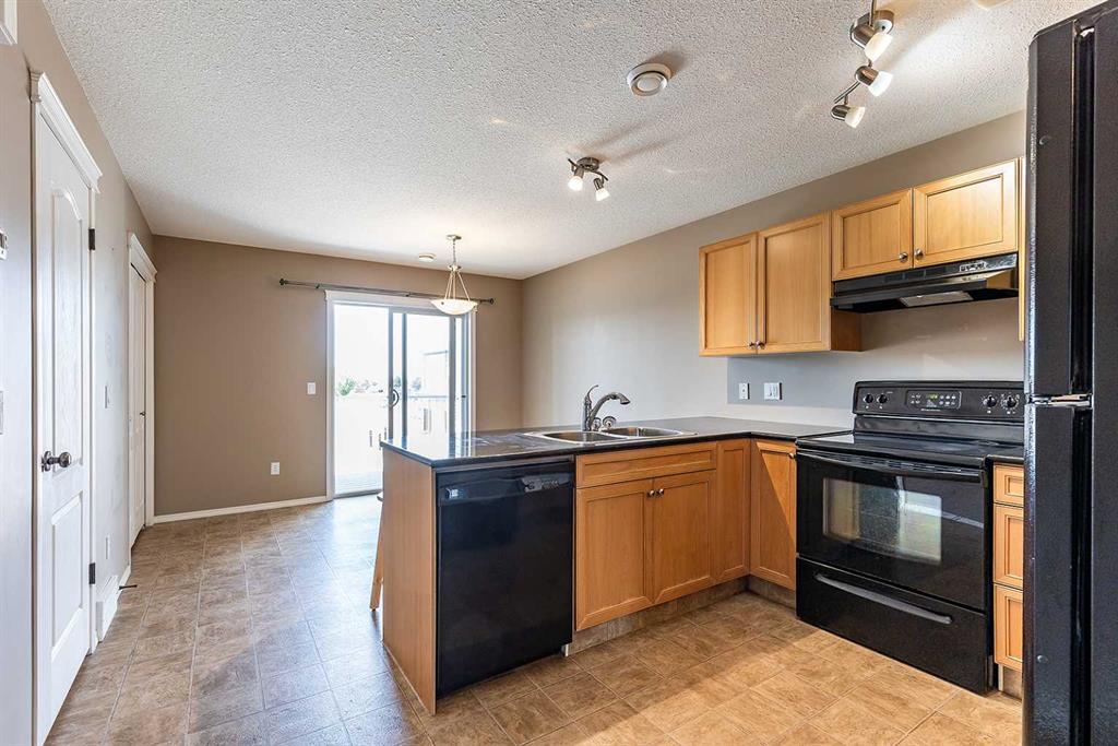 336 Northlands Pointe NE