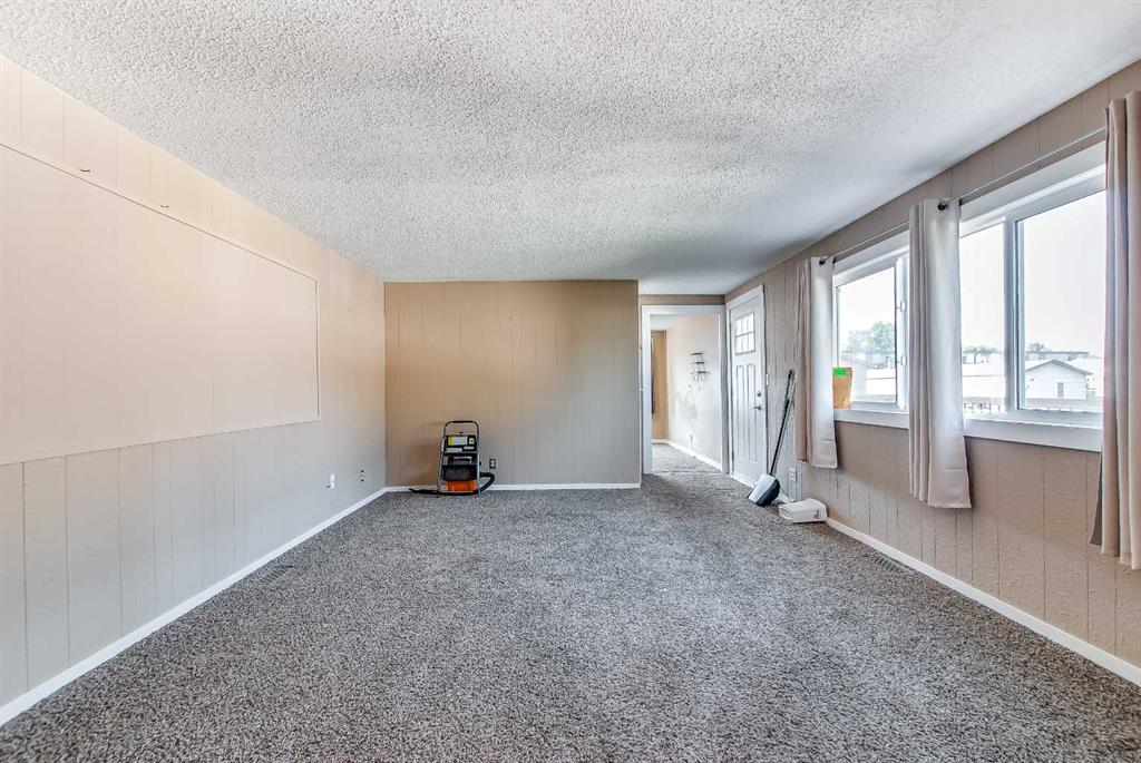 #19 2460 Southview Drive SE