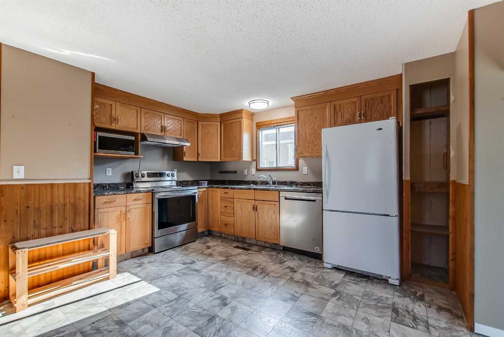 #19 2460 Southview Drive SE