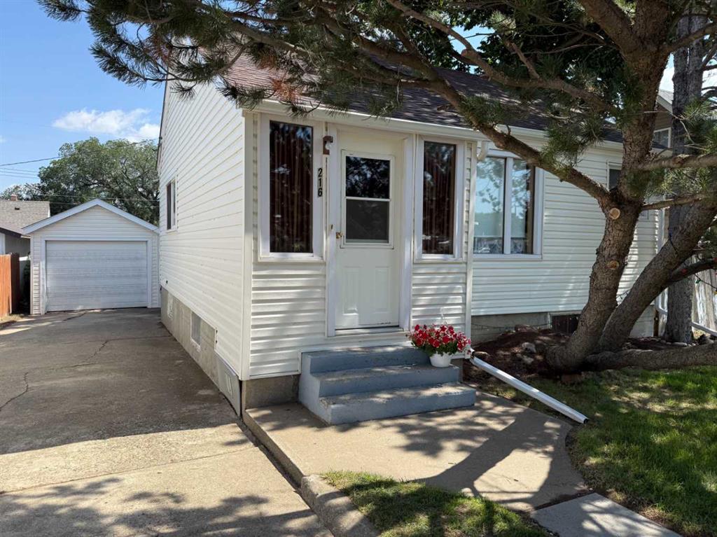 216 2 Street W, Bow Island