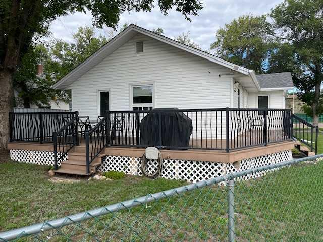 885B 2 Street SE, Medicine Hat