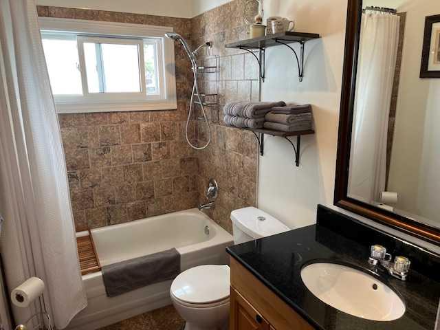 885B 2 Street SE