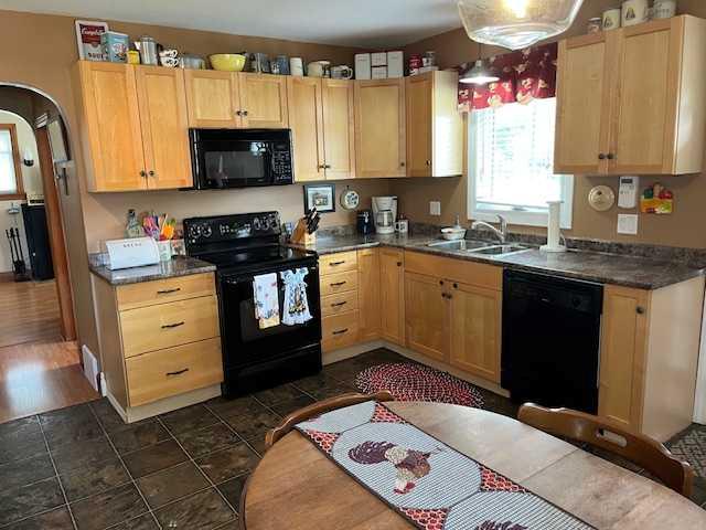 885B 2 Street SE