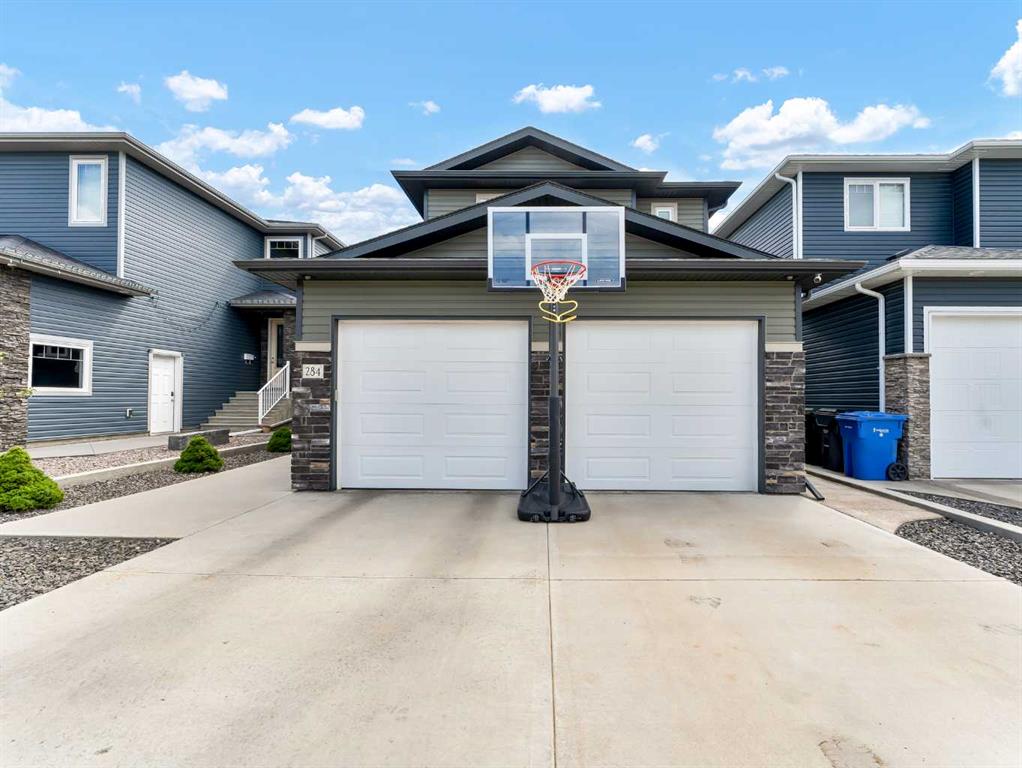284 Sterling Crescent SE