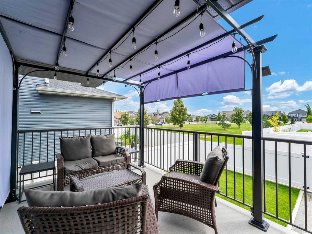284 Sterling Crescent SE