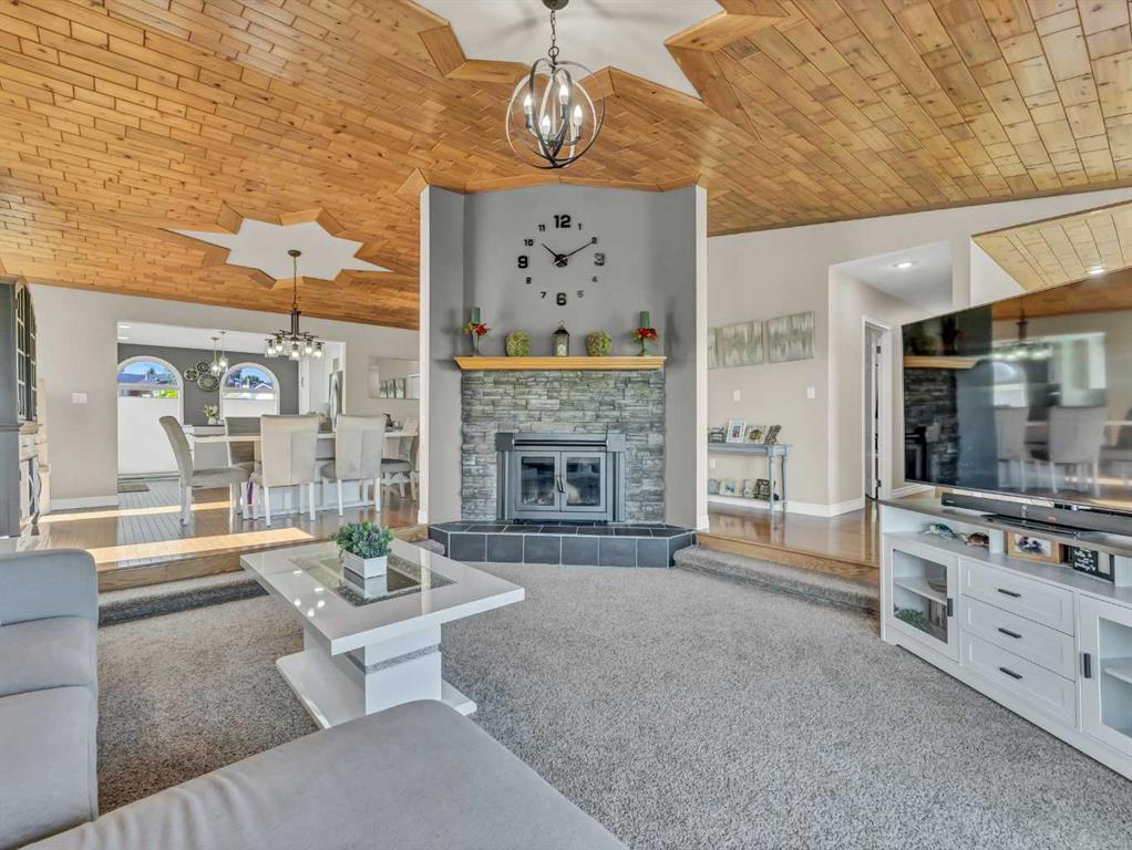 42 Cook Court SE