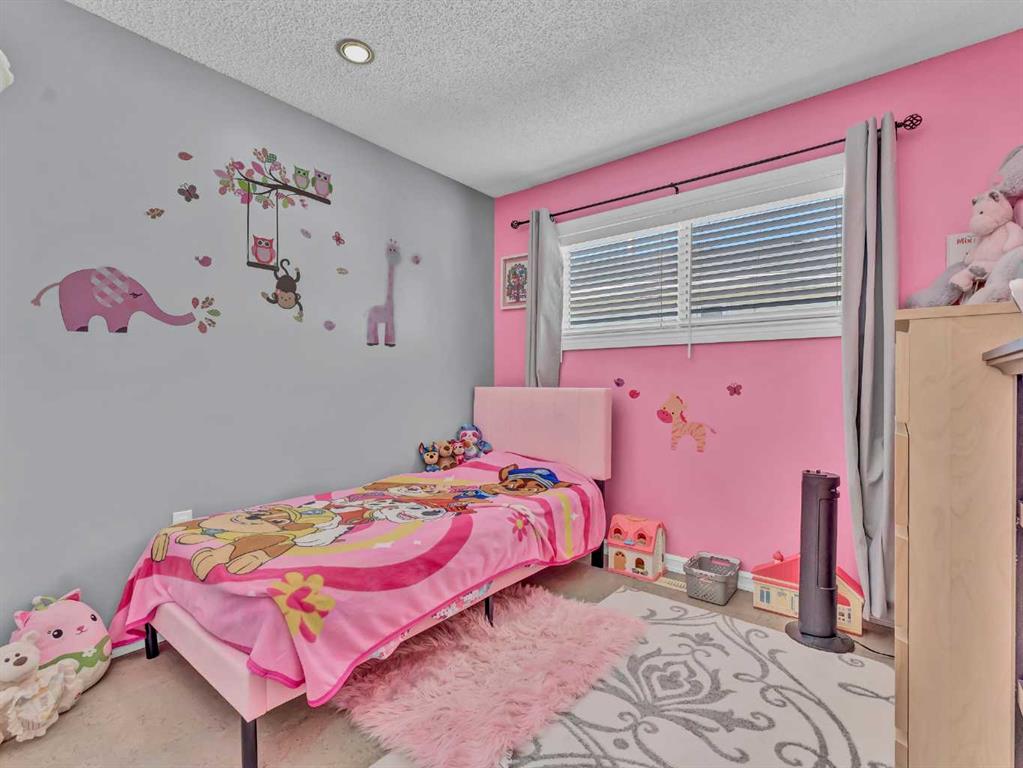 42 Cook Court SE