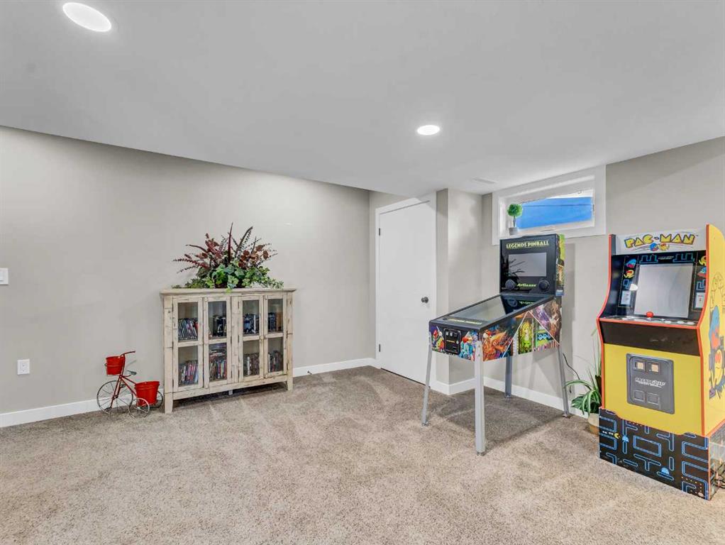 42 Cook Court SE