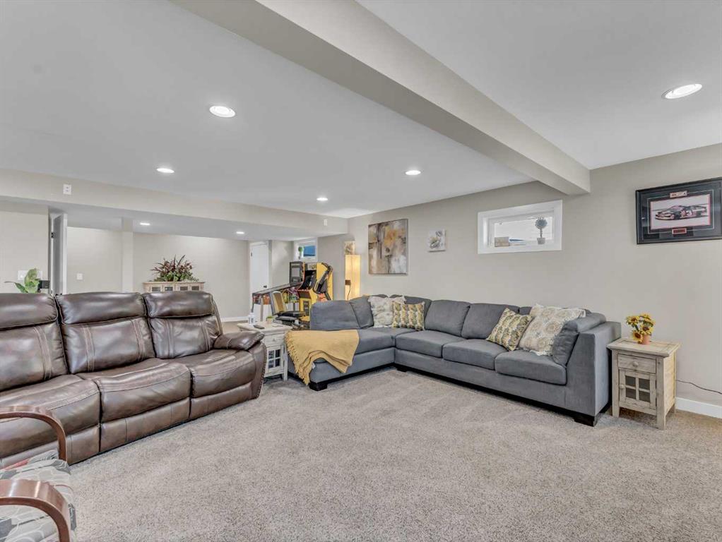 42 Cook Court SE