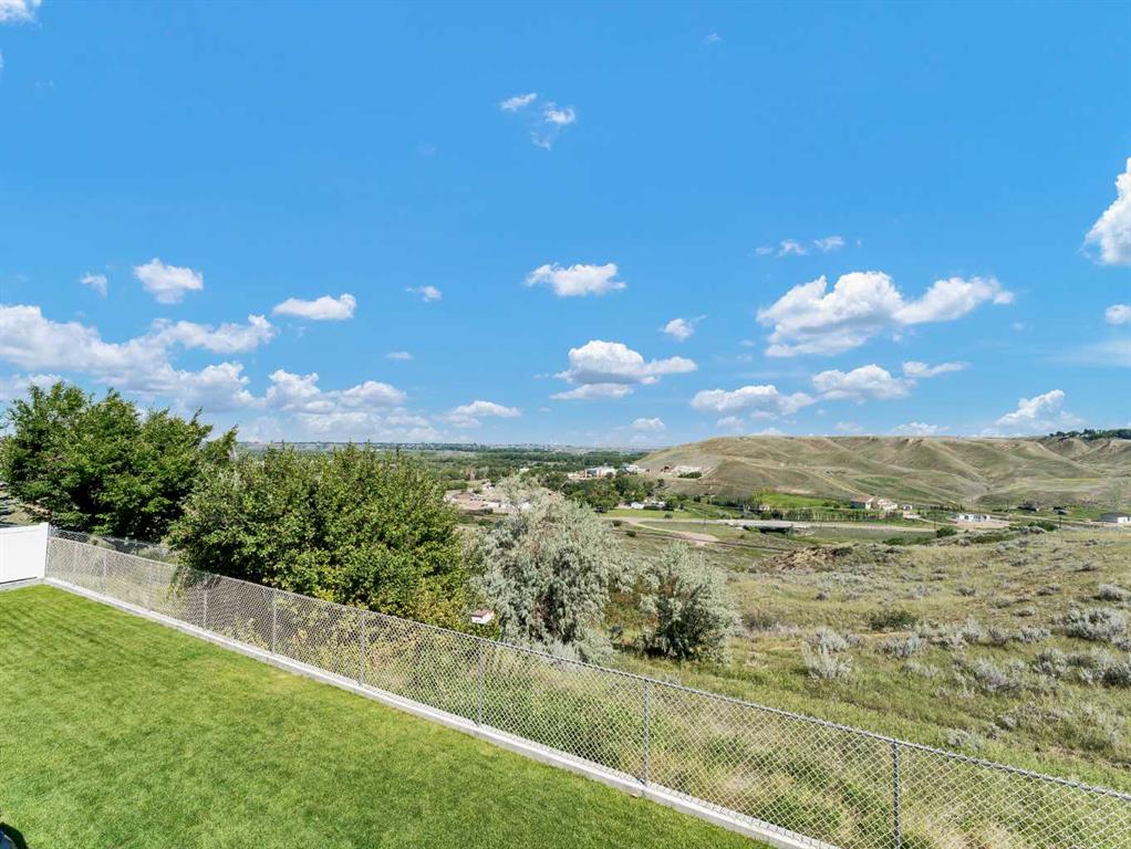 42 Cook Court SE