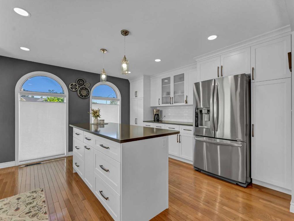 42 Cook Court SE