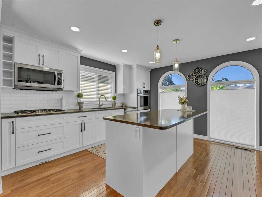 42 Cook Court SE