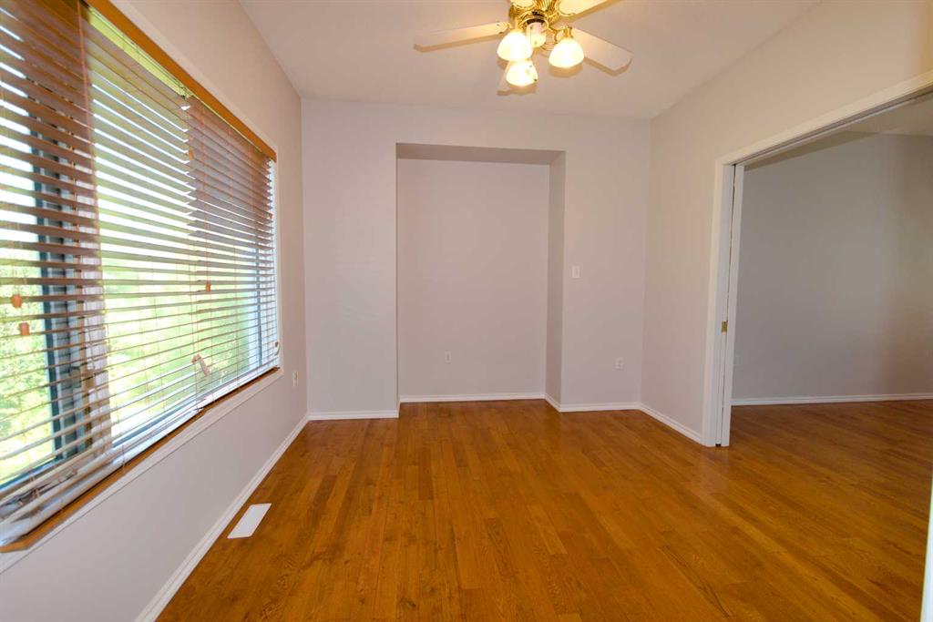 35 Park Meadows Place SE