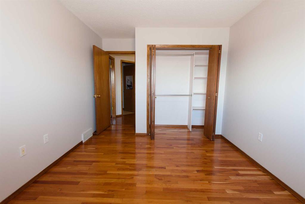 35 Park Meadows Place SE
