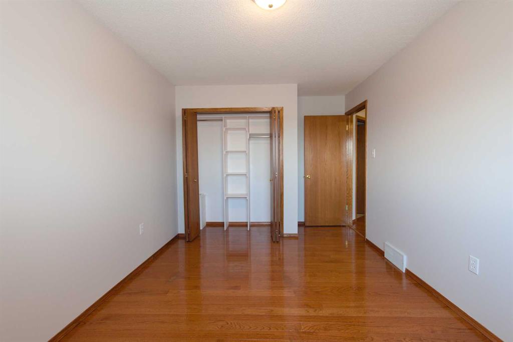 35 Park Meadows Place SE