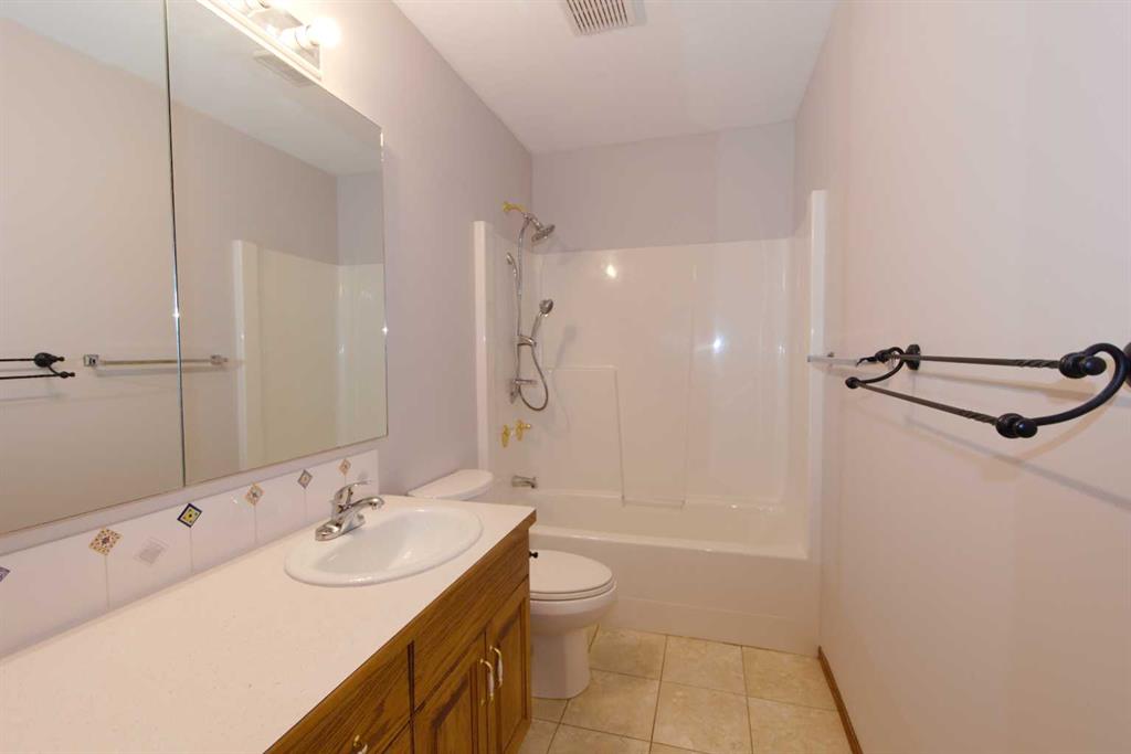 35 Park Meadows Place SE