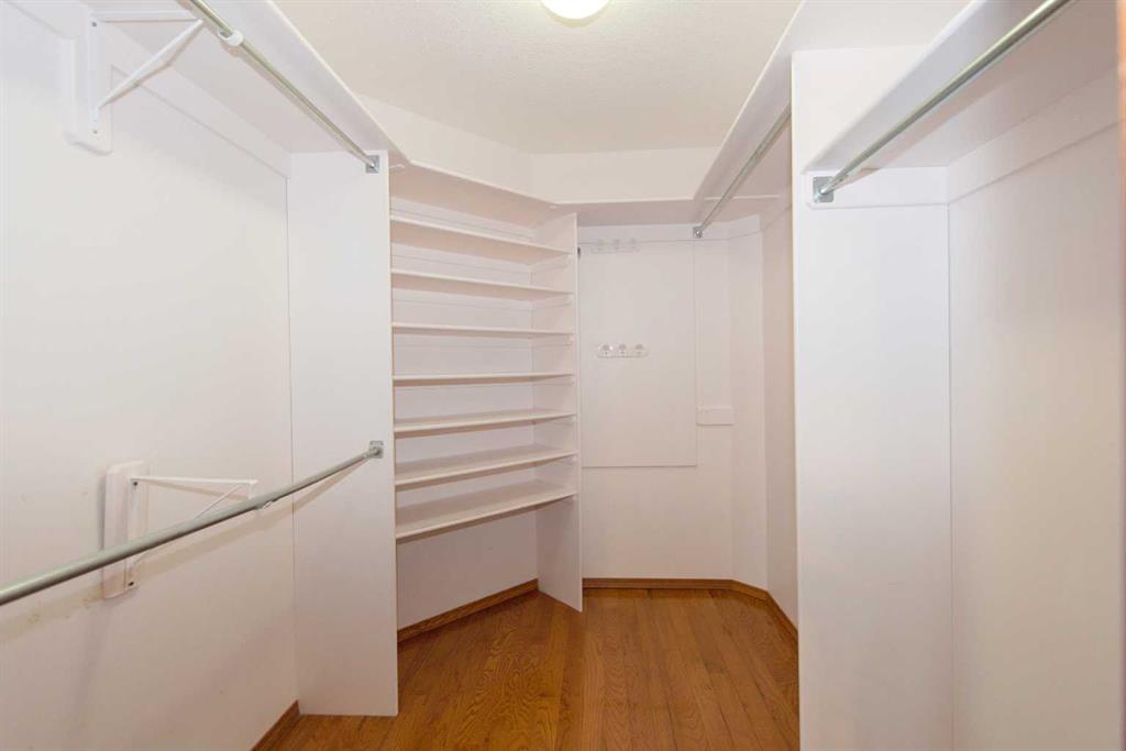35 Park Meadows Place SE