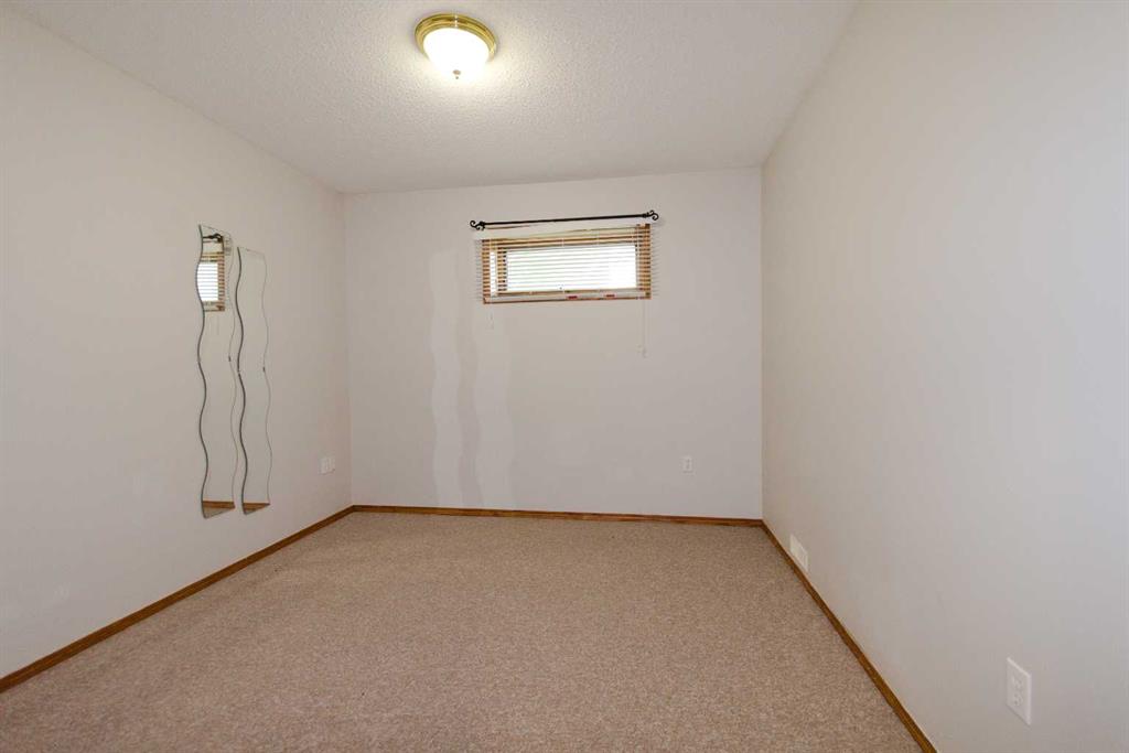 35 Park Meadows Place SE