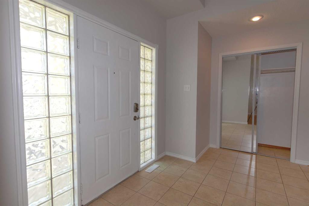 35 Park Meadows Place SE