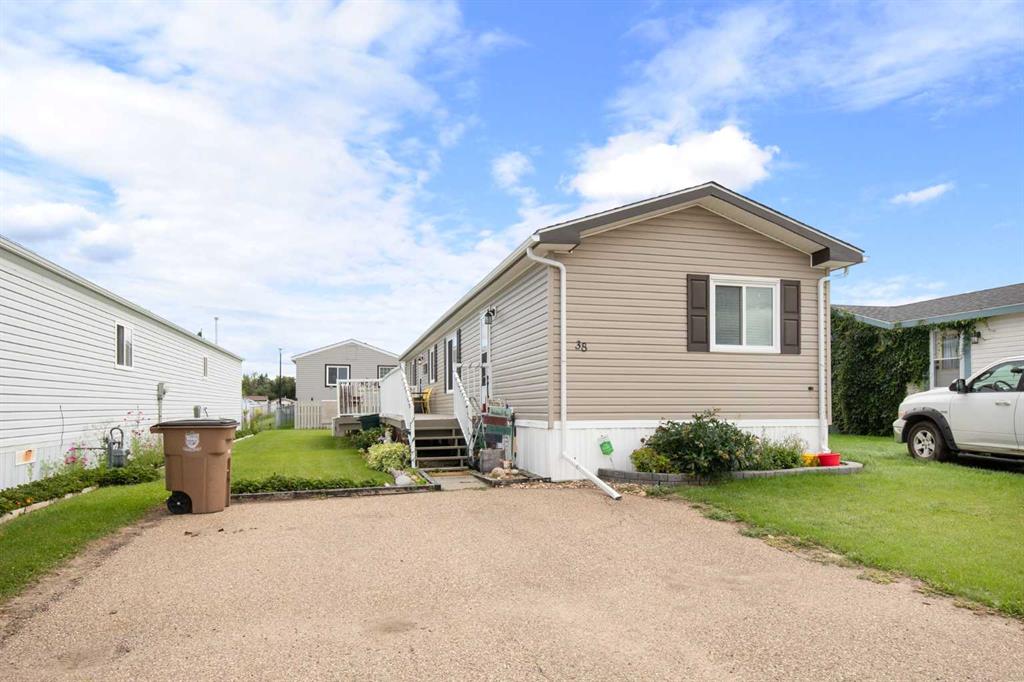 38 Maple Drive , Brooks