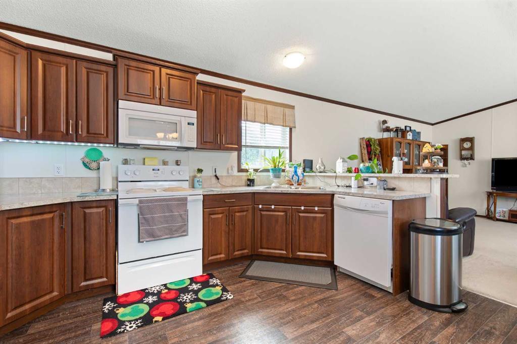 38 Maple Drive 