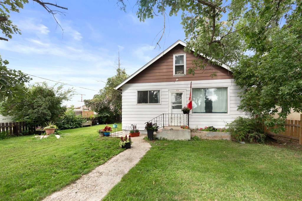 111 2 Street , Brooks