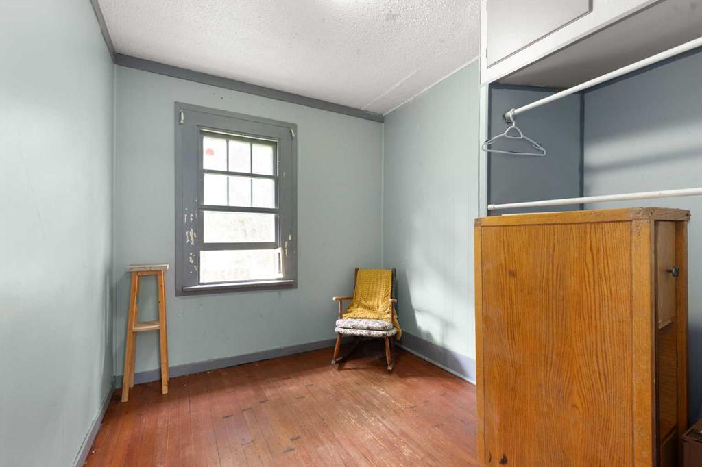 111 2 Street 