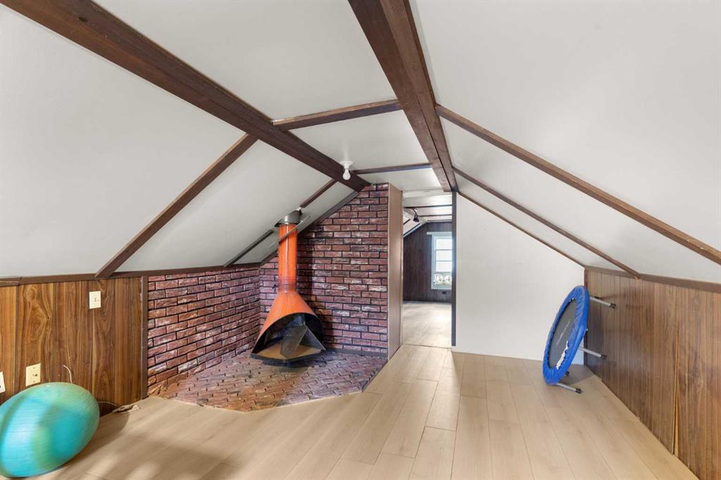 111 2 Street 