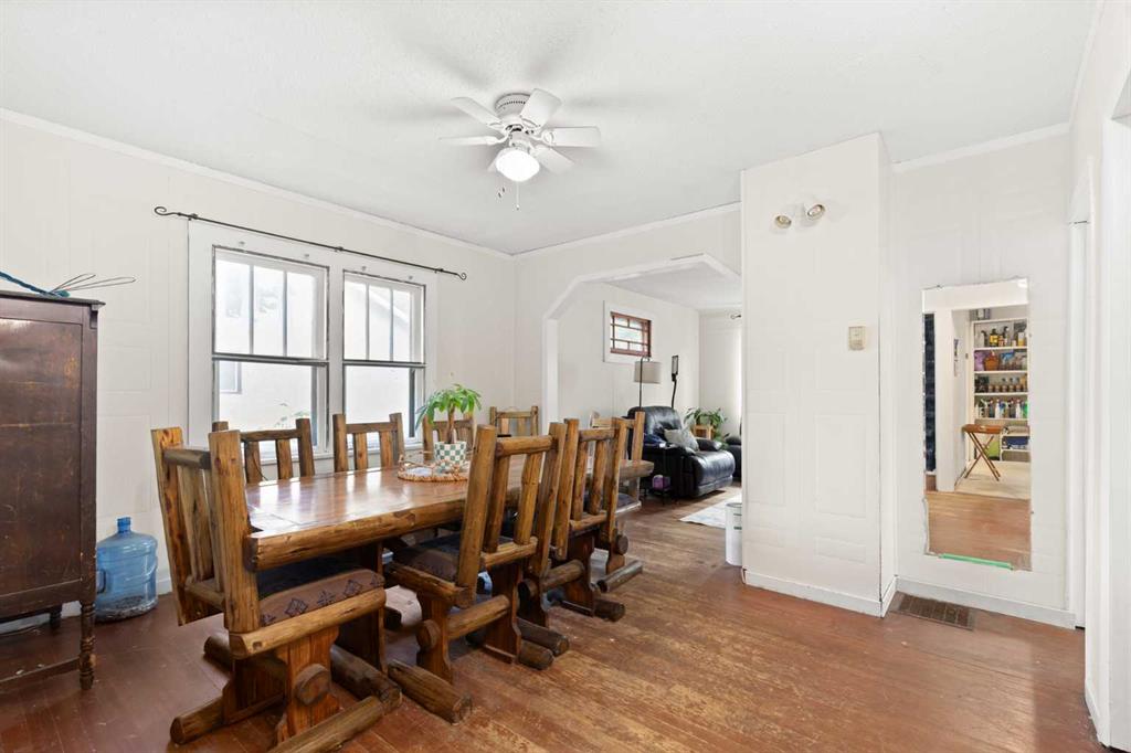 111 2 Street 