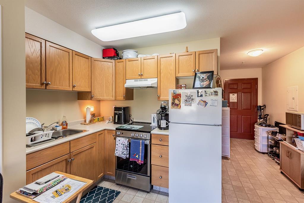 #215 1595 Southview Drive SE