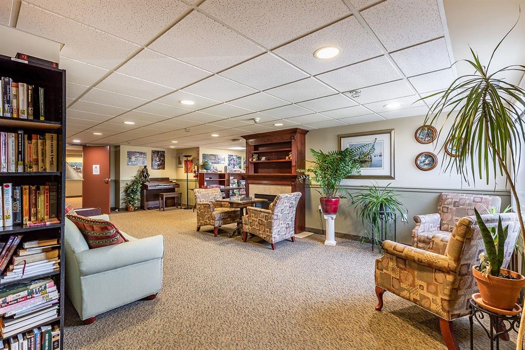 #215 1595 Southview Drive SE