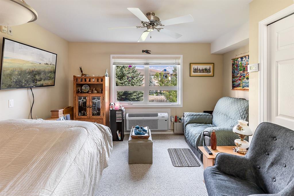#215 1595 Southview Drive SE