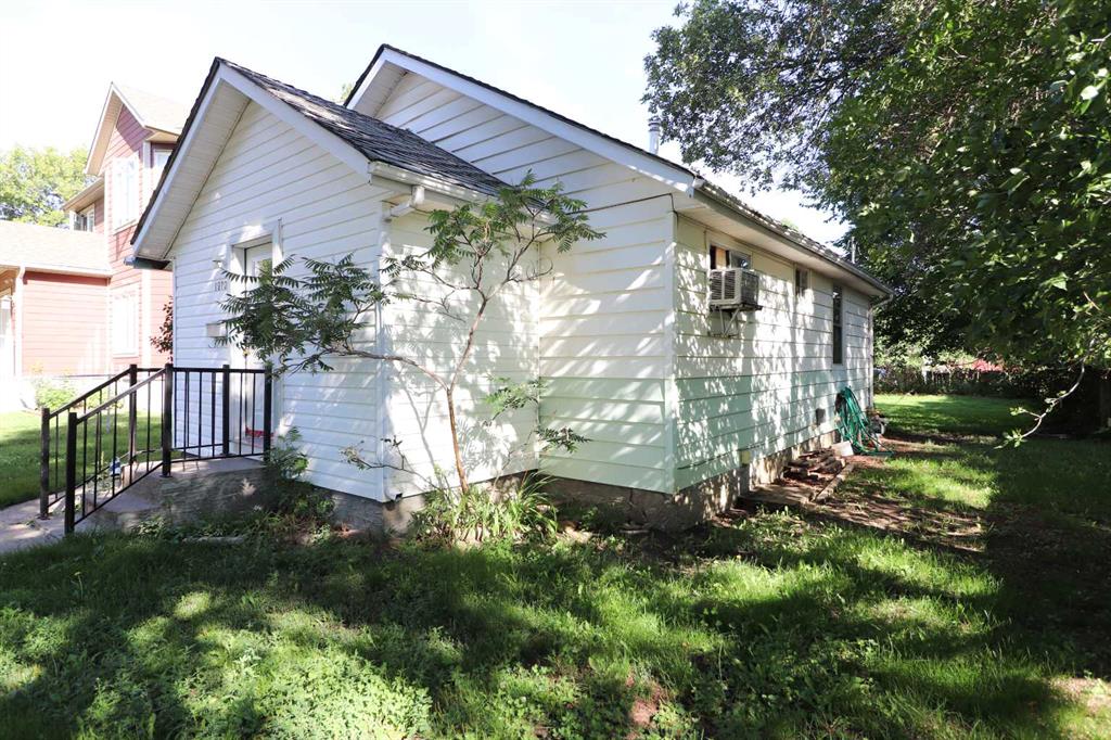 1270 Elm Street SE