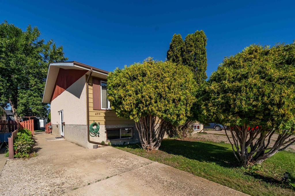 439 Ross Glen Drive SE, Medicine Hat