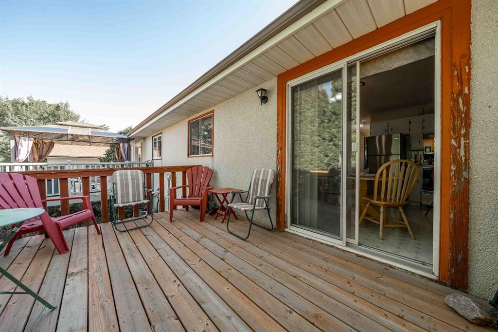 439 Ross Glen Drive SE