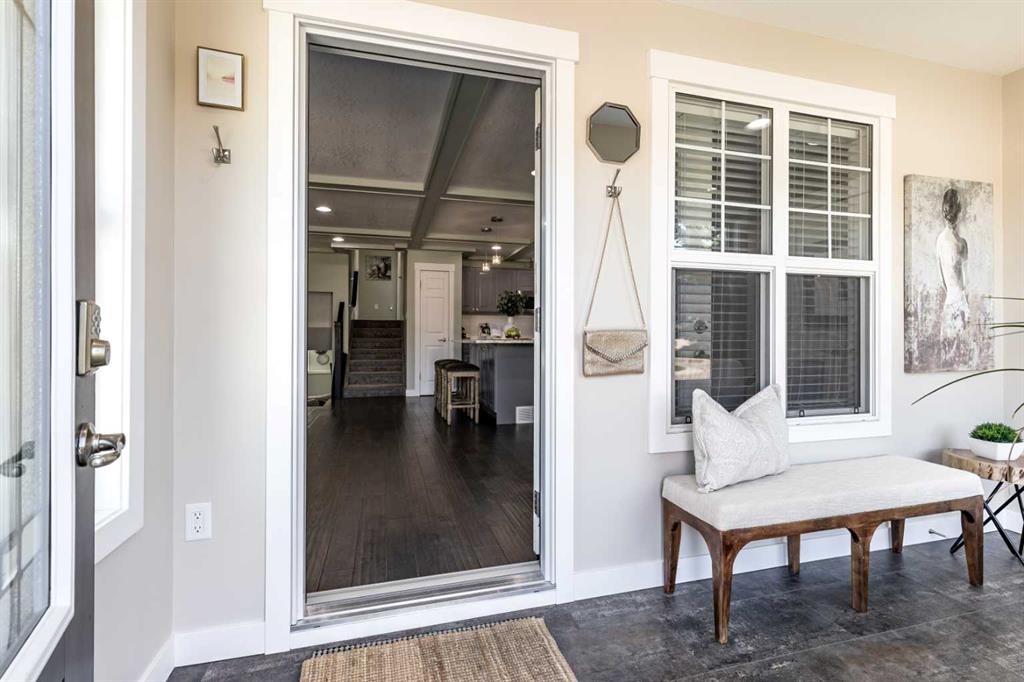 13 Violet Court SE