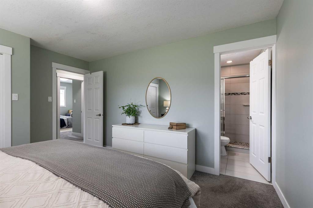 13 Violet Court SE