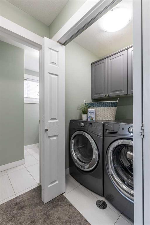 13 Violet Court SE