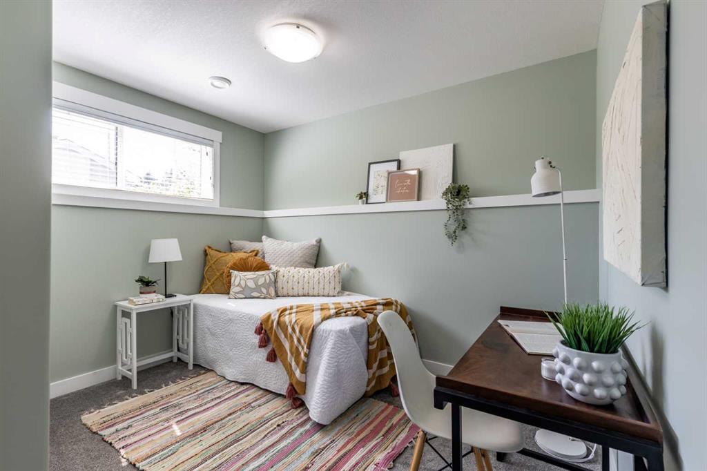 13 Violet Court SE