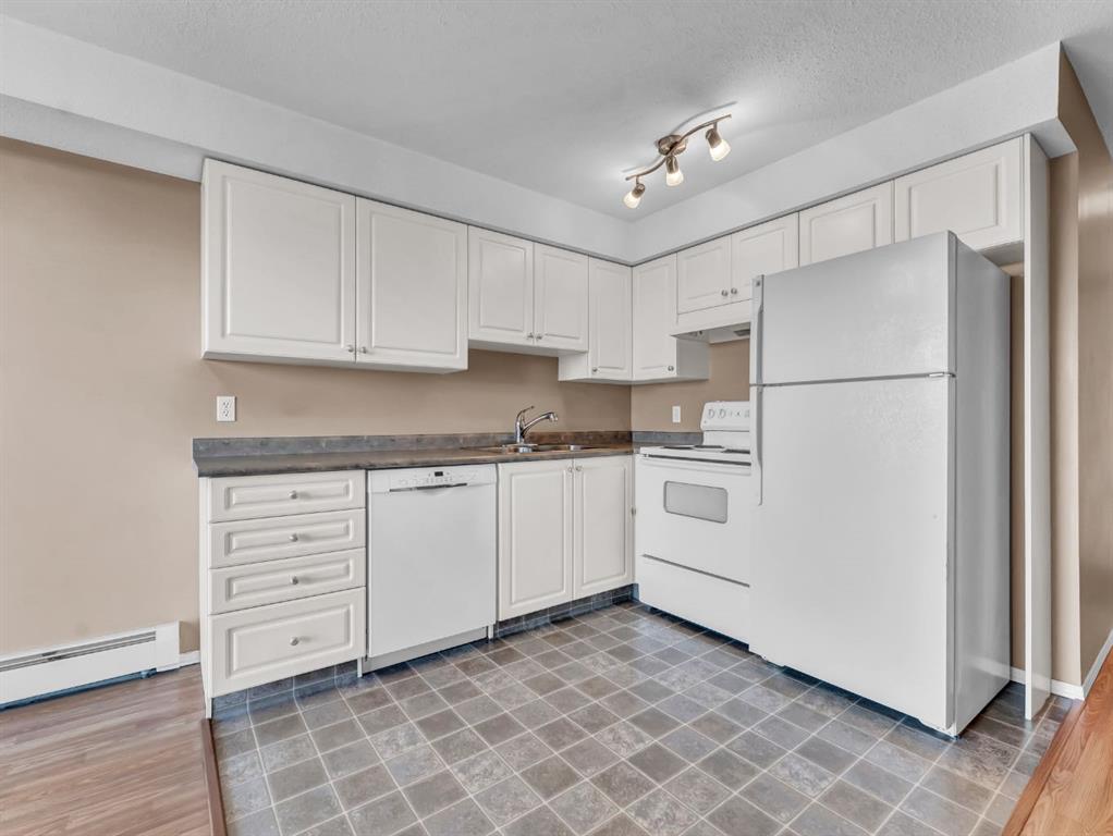 #306 1632 Saamis Drive NW