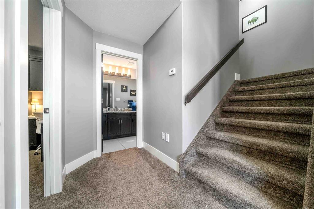 335 Ranchview Place NE