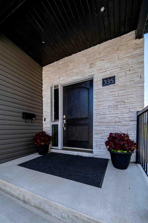 335 Ranchview Place NE