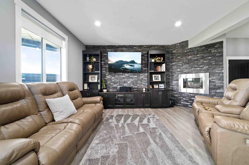 335 Ranchview Place NE
