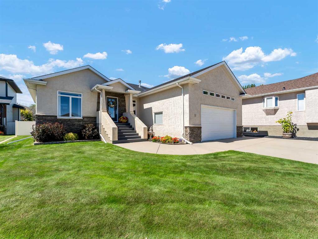 12 Cottonwood Bay SW