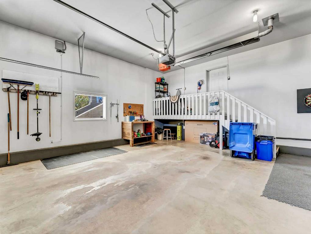 12 Cottonwood Bay SW
