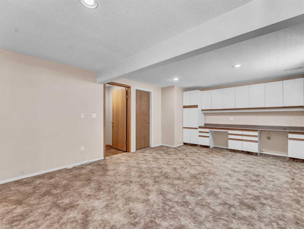 10 Park Meadows Place SE