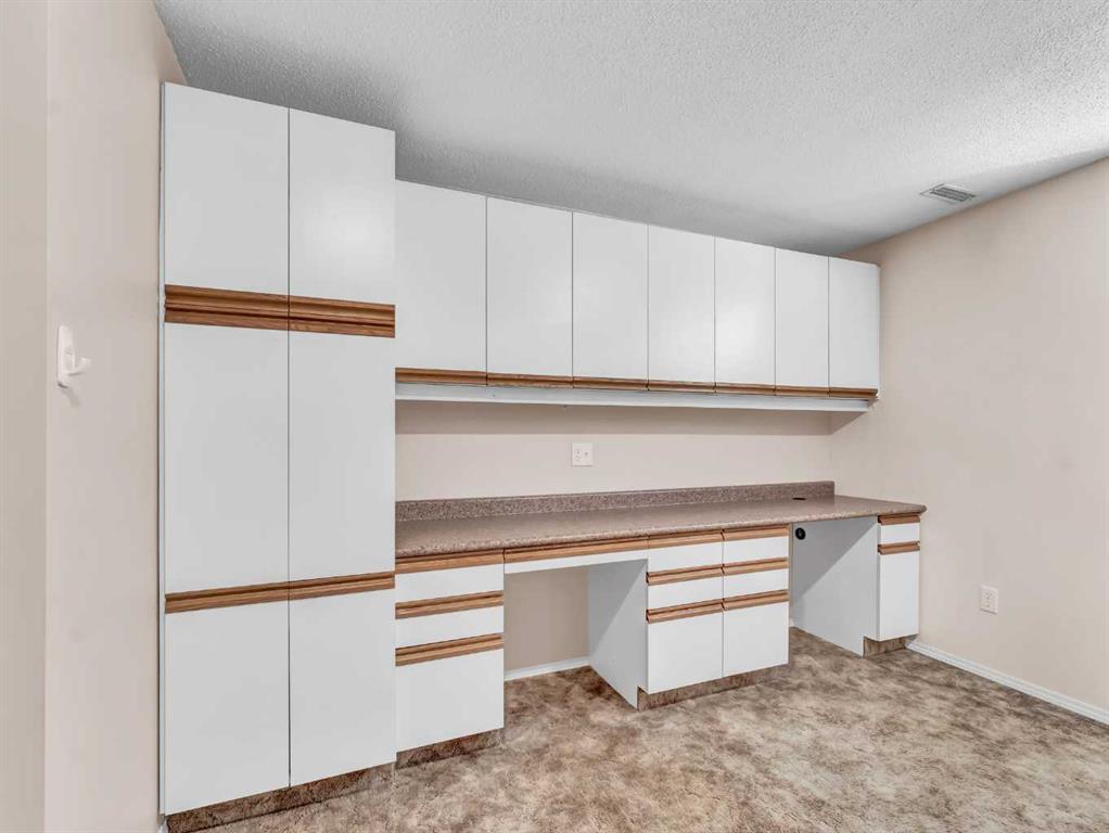 10 Park Meadows Place SE