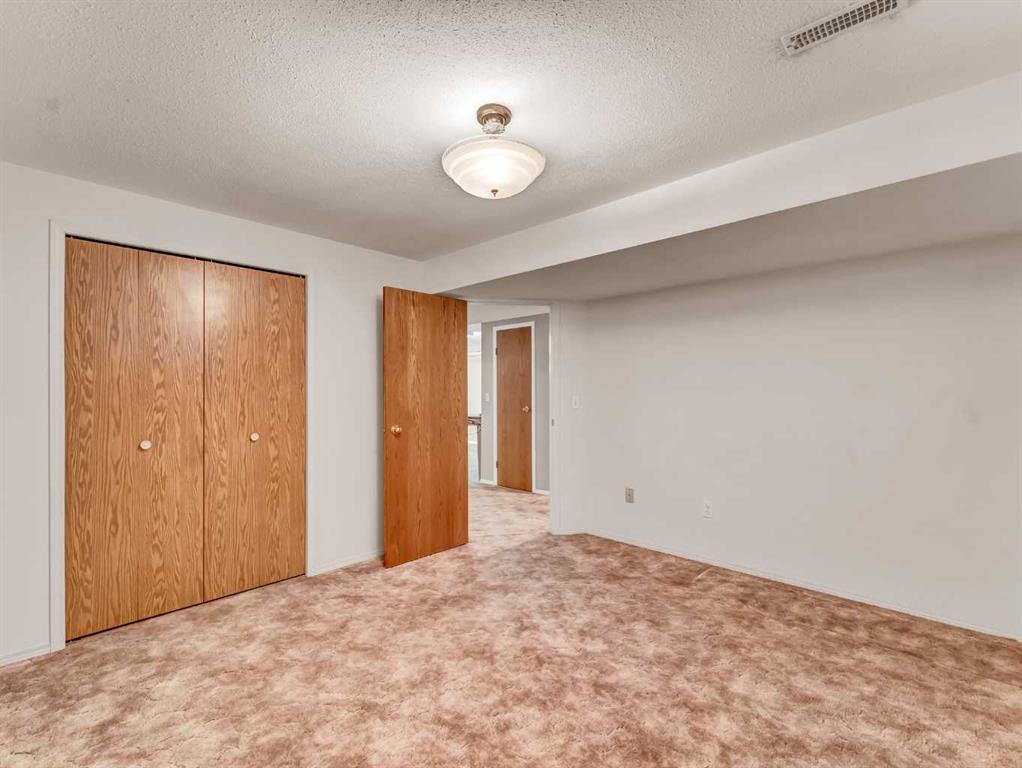 10 Park Meadows Place SE