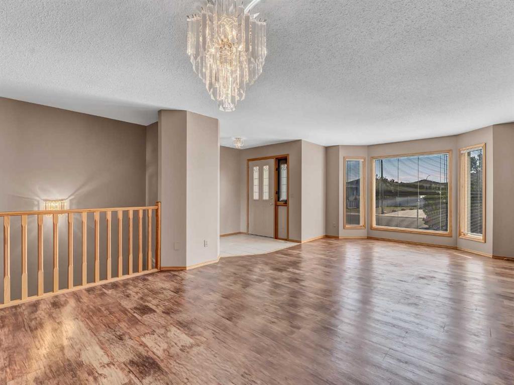 10 Park Meadows Place SE