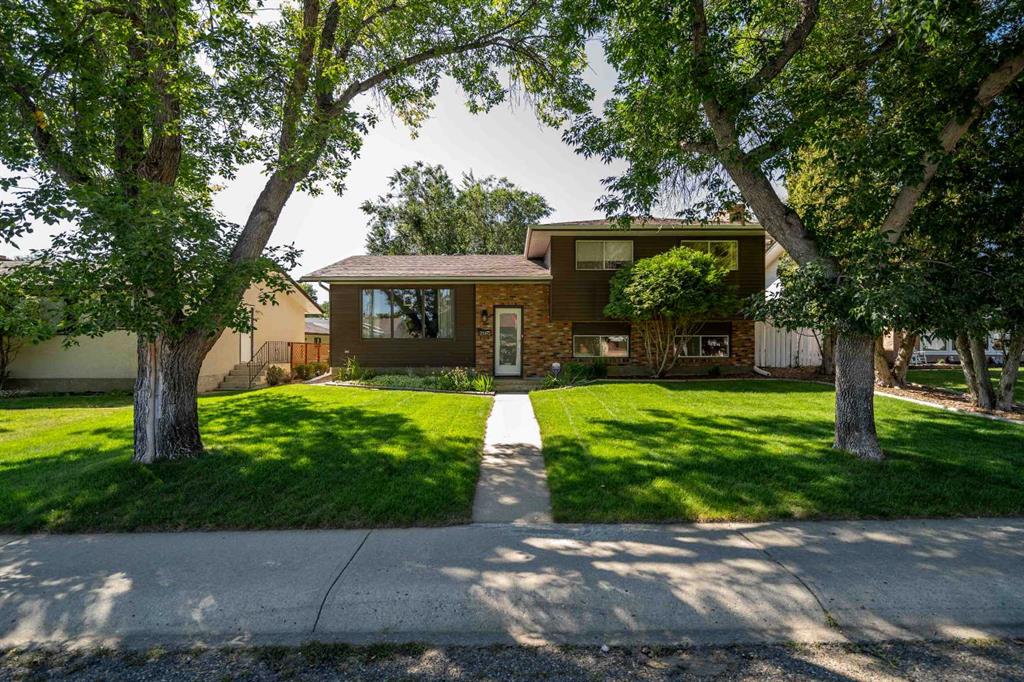 2160 8 Avenue NE, Medicine Hat